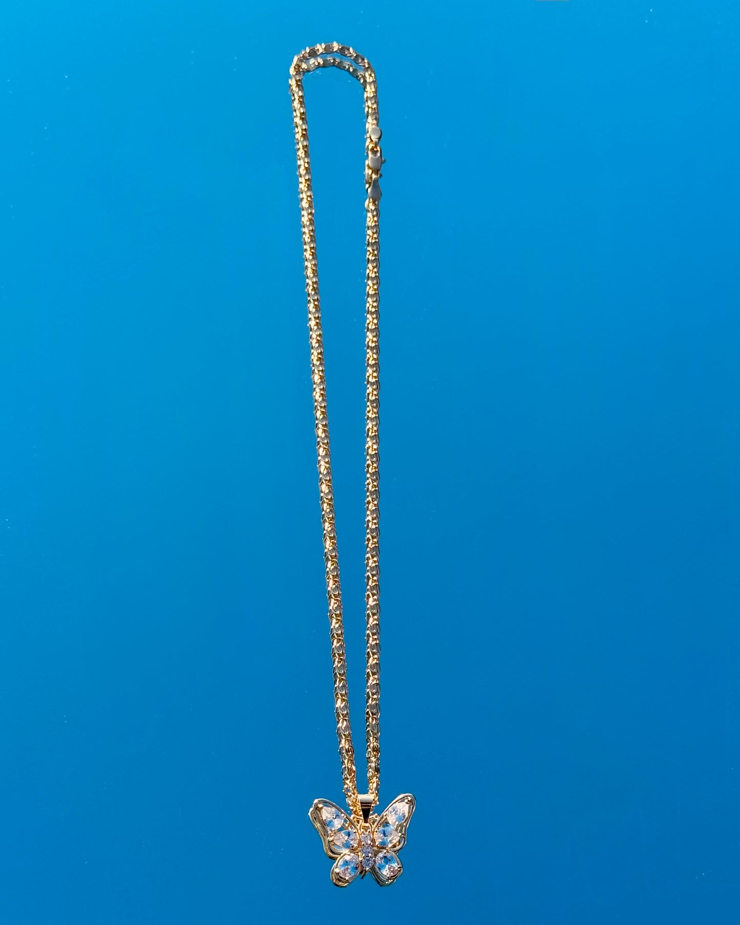 🦋 Crystal Butterfly Necklace