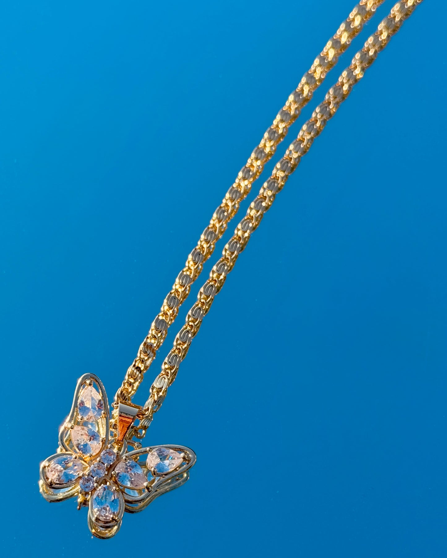 🦋 Crystal Butterfly Necklace