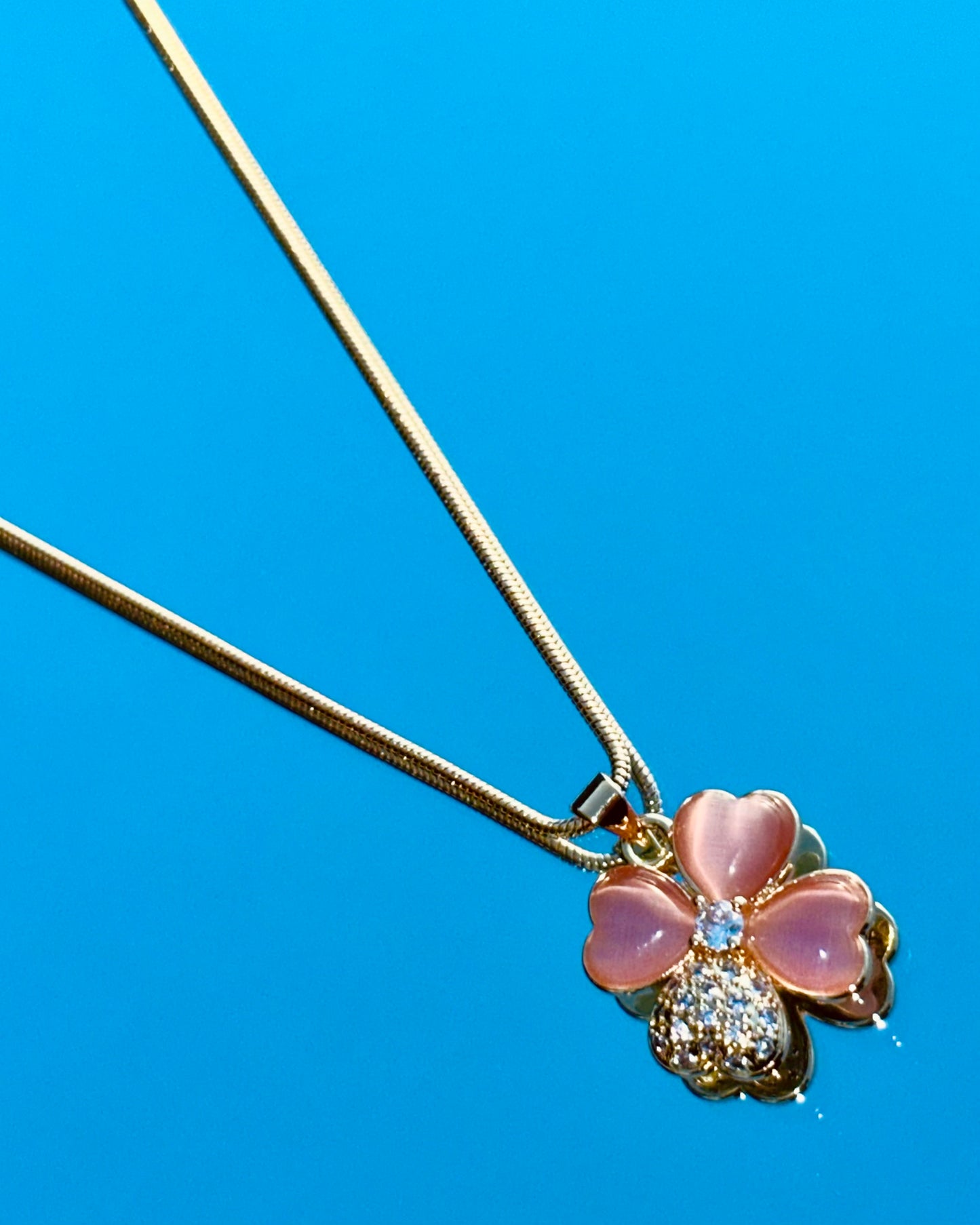 🌸 Blush Clover Elegance Necklace